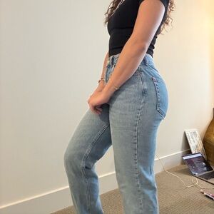 BDG Mom Jeans!